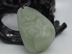 吊坠价格范围解析 优质玲珑福玉器供应商推荐